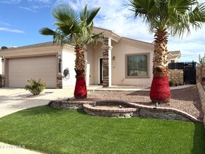 14204 Russ Leach Ave in El Paso, TX - Building Photo - Building Photo