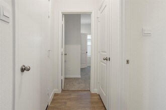 121 Vista St in San Marcos, TX - Building Photo - Building Photo