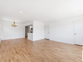 137 John F. Kennedy Blvd in Bayonne, NJ - Building Photo - Building Photo
