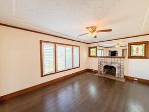 4456 Moraga Ave in Oakland, CA - Building Photo - Building Photo