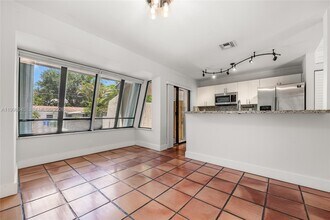 2934 W Trade Ave in Miami, FL - Building Photo - Building Photo