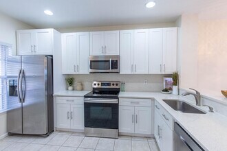 6916 Crooked Fence Dr in Greenacres, FL - Building Photo - Building Photo