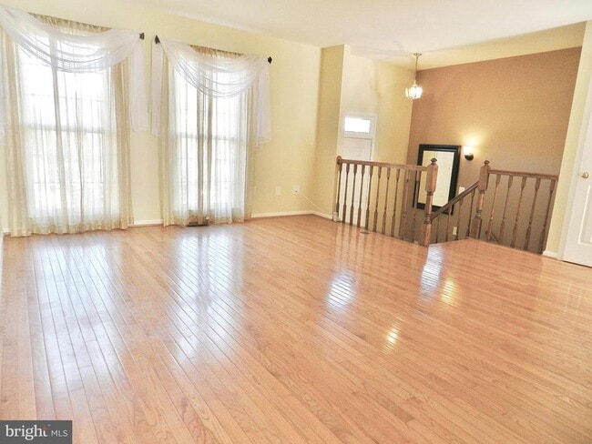 4235 Fox Lake Dr in Fairfax, VA - Building Photo - Building Photo