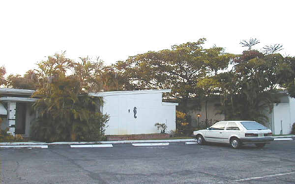 1834 Middle River Dr in Fort Lauderdale, FL - Building Photo - Building Photo