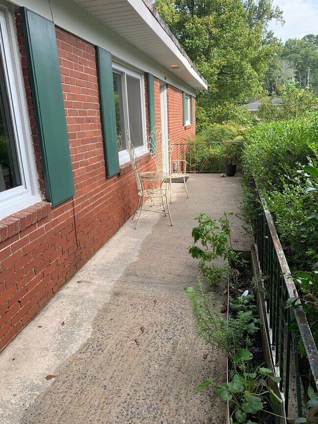 454 Superior Ave in Decatur, GA - Building Photo - Building Photo