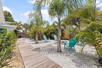 4801 14th Ave S in St. Petersburg, FL - Building Photo - Building Photo