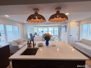 18 Field Ct in Milford, CT - Building Photo - Building Photo