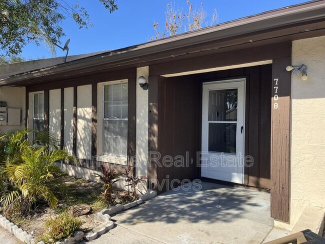 7708 Gulf Ct in Temple Terrace, FL - Building Photo - Building Photo
