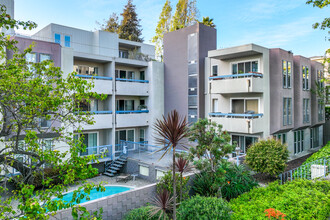 385 Jayne Ave in Oakland, CA - Building Photo - Primary Photo