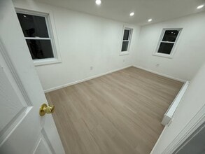 14 Woodland Cir S in Monroe, NY - Foto de edificio - Building Photo