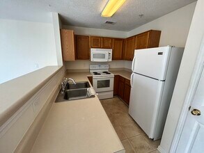 282 Swaying Pine Ct in Crestview, FL - Building Photo - Building Photo