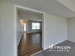 9710 Treyburn Green Way in Indianapolis, IN - Building Photo - Building Photo