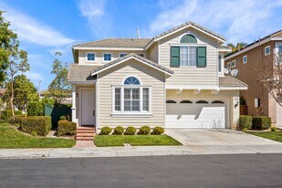 15 Azalea in Aliso Viejo, CA - Building Photo