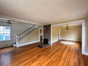 624 Harrison Ave in Astoria, OR - Building Photo - Building Photo