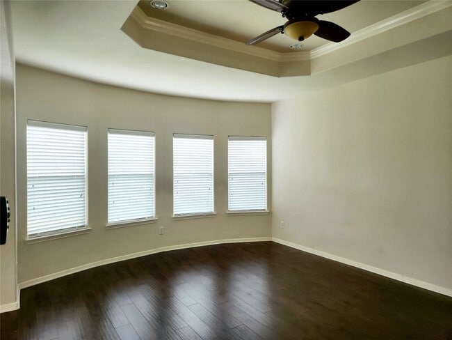 24319 Cornell Park Ln