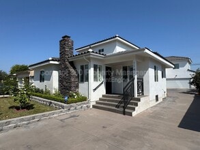 1143 W 163rd St in Gardena, CA - Foto de edificio - Building Photo