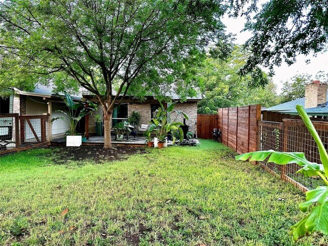 1101 Stoneoak Ln in Austin, TX - Building Photo - Building Photo