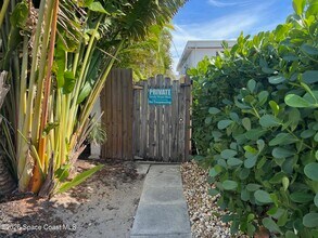 160 Sandy Shoes Dr in Melbourne Beach, FL - Building Photo - Building Photo