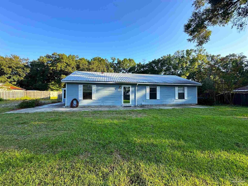 7720 Jansen Rd in Pensacola, FL - Building Photo