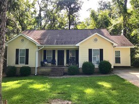 122 Harden Rd in Statesboro, GA - Building Photo