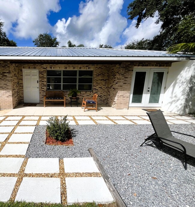 property at 1018 Lake Josephine Dr