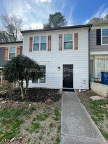3575 Kennesaw Station Dr in Kennesaw, GA - Building Photo