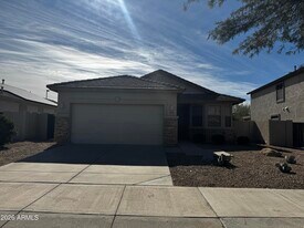 18131 W Canyon Ln in Goodyear, AZ - Building Photo