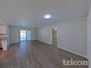 6969 Briarwood Ave N in Pinellas Park, FL - Building Photo - Building Photo