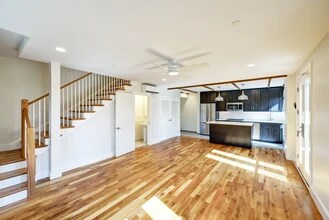 30 Maclean St, Unit 9 in Princeton, NJ - Building Photo - Building Photo