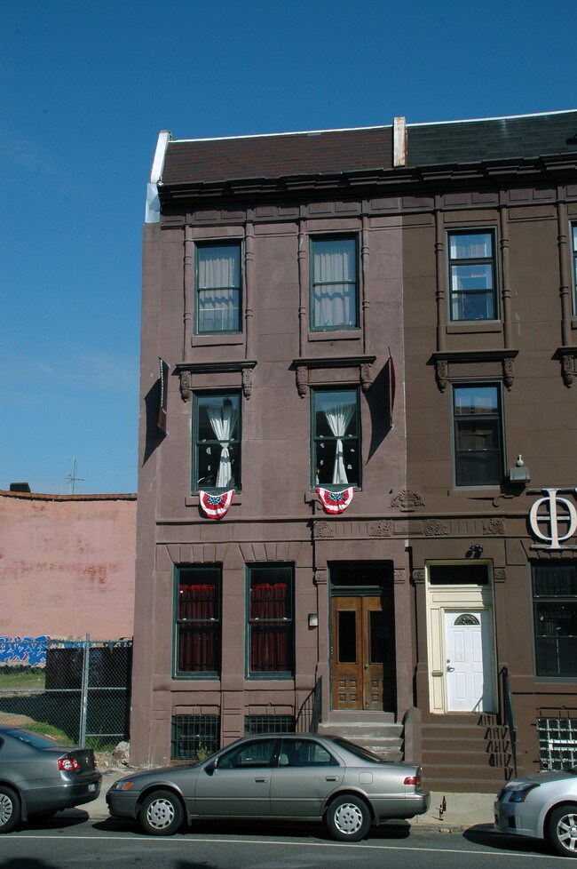 1429 W Diamond St in Philadelphia, PA - Building Photo - Building Photo