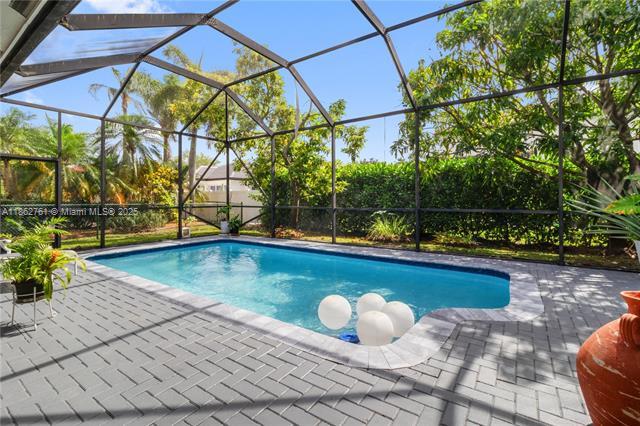 1046 SW 159th Way in Pembroke Pines, FL - Building Photo