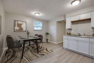 South Terrace Apartments in Cincinnati, OH - Foto de edificio - Interior Photo