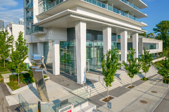 Triomphe Residences in Burnaby, BC - Building Photo - Building Photo