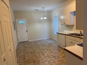 1203 Stoneridge Ln in Rocky Mount, NC - Building Photo - Building Photo