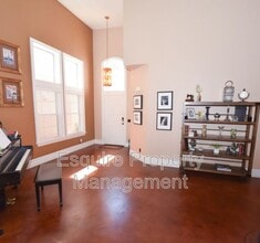 2654 Dorado Ct in Thousand Oaks, CA - Foto de edificio - Building Photo