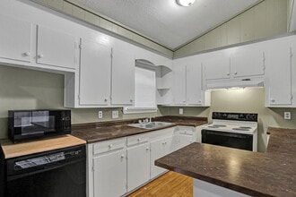 192 Chotard Ave in Pearl, MS - Foto de edificio - Building Photo