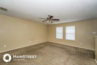 1100 W Cottonwood Dr in Crowley, TX - Foto de edificio - Building Photo