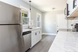 331 Richmond Dr in Fayetteville, NC - Building Photo - Building Photo