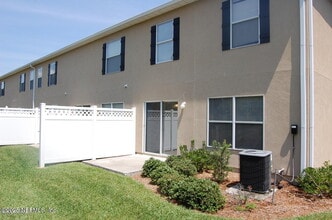 1500 Calming Water Dr in Fleming Island, FL - Building Photo - Building Photo