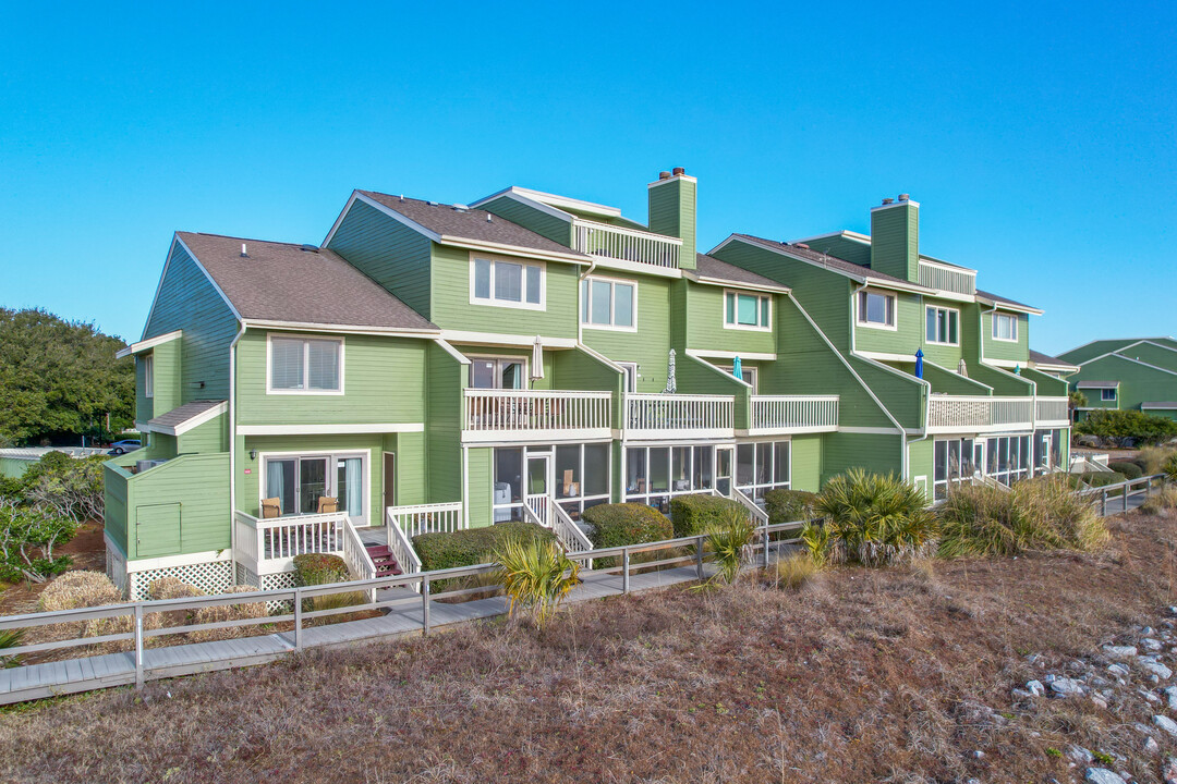 Mariner's Walk in Isle Of Palms, SC - Building Photo