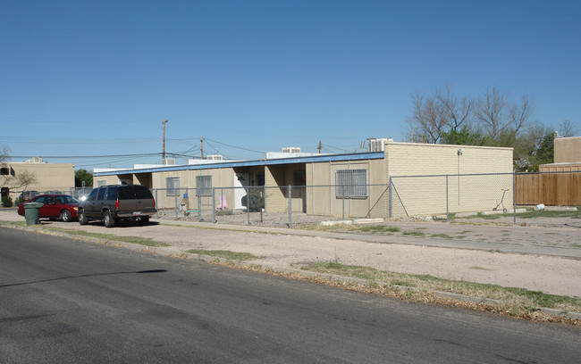 331-339 E 20th St in Tucson, AZ - Foto de edificio - Building Photo