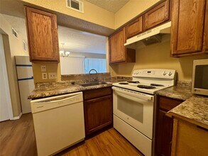8905 Parkfield Dr in Austin, TX - Building Photo - Building Photo