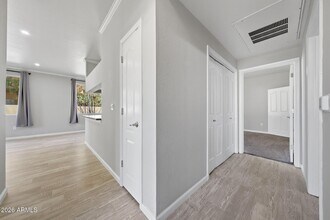 16013 S Desert Foothills Pkwy in Phoenix, AZ - Building Photo - Building Photo