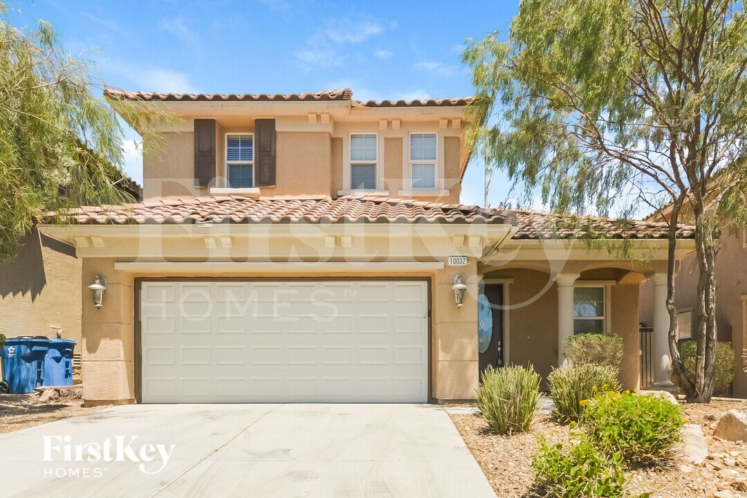 10032 S Silver Cliff St in Las Vegas, NV - Building Photo