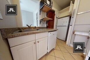 13 Story St in Cambridge, MA - Building Photo