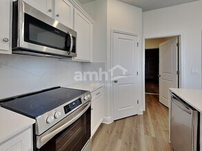 5928 Sycamore Pl St in St. Cloud, FL - Foto de edificio - Building Photo