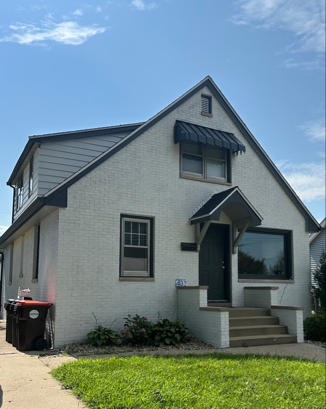 property at 432 N Bauman Ave