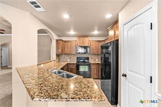 707 Brooklyn Kay Dr, Unit 3413 in Killeen, TX - Building Photo - Building Photo