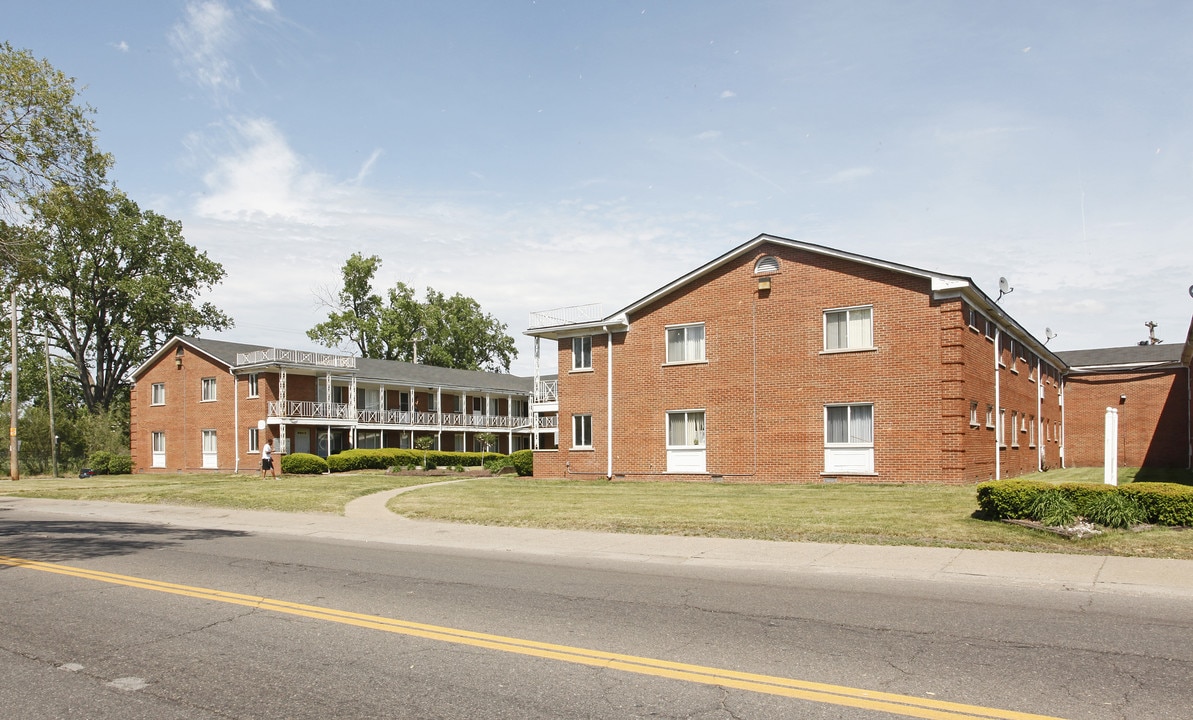 Village Square Apartments Photo