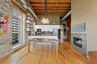 417 S Jefferson St, Unit 504 in Chicago, IL - Building Photo - Building Photo